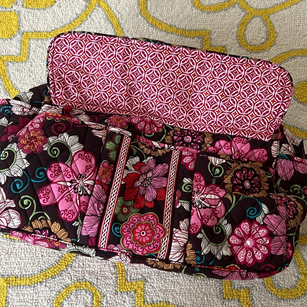NWOT RETIRED Vera Bradley Mod Floral Pink Diaper Bag and Changing Pad - Picture 2 of 13